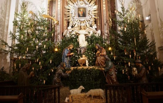 Christmas altar in the Capuchin Church Vienna
