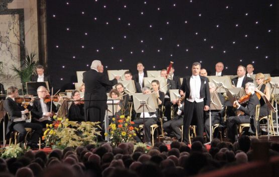 Vienna Hofburg Orchestra New Year's Concert