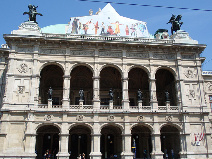 The facade of the Vienna State Opera with its statues