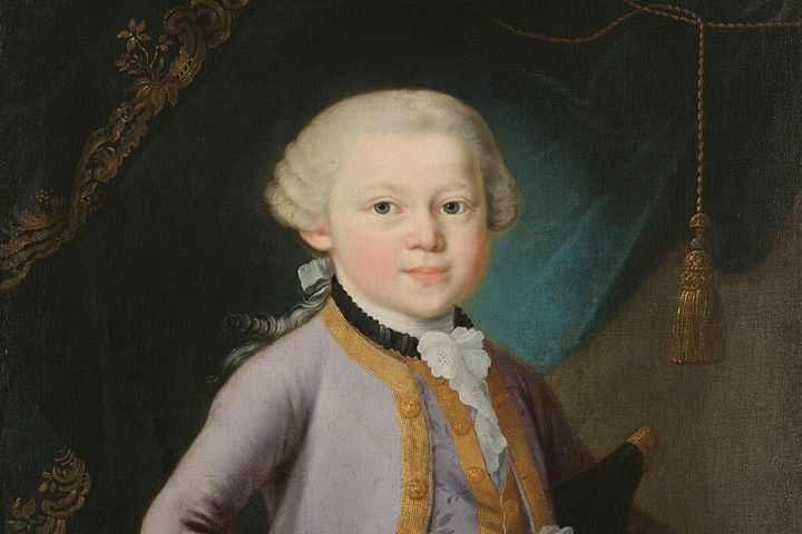 Mozart als Kind; Possibly Pietro Antonio Lorenzoni, Public domain, via Wikimedia Commons